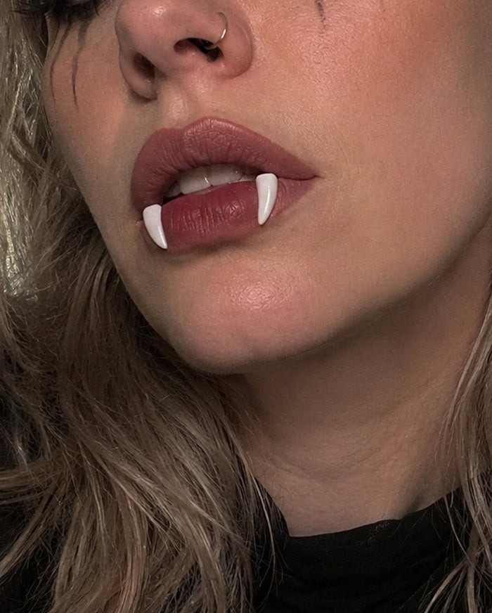 2PCS Vampire Fang Fake Lip Studs