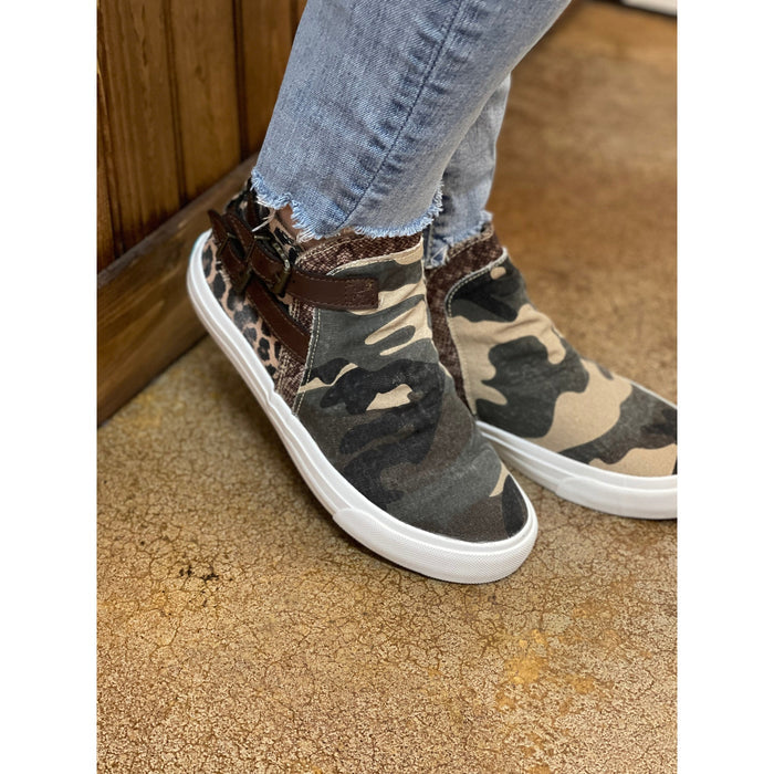 Blowfish Makome  Booties *Final Sale*