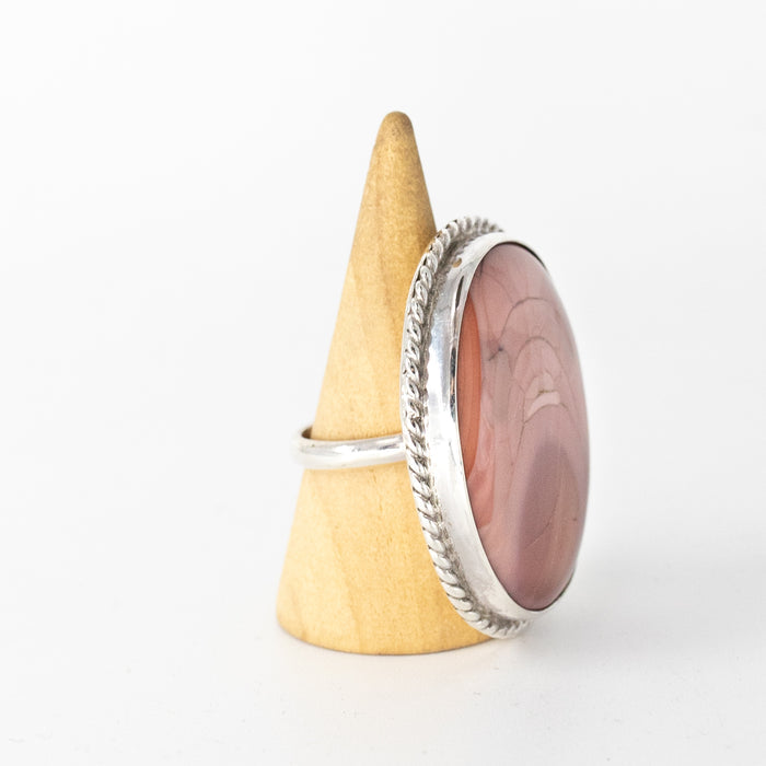 Magnolia Petal - Size 7