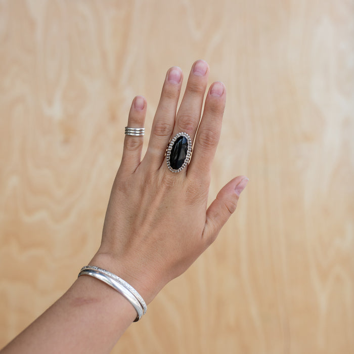 Obsidian Oval - Size 7