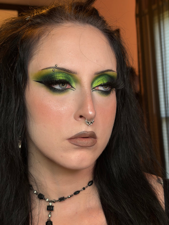 OUFER Skull Moth Segment Septum Ring