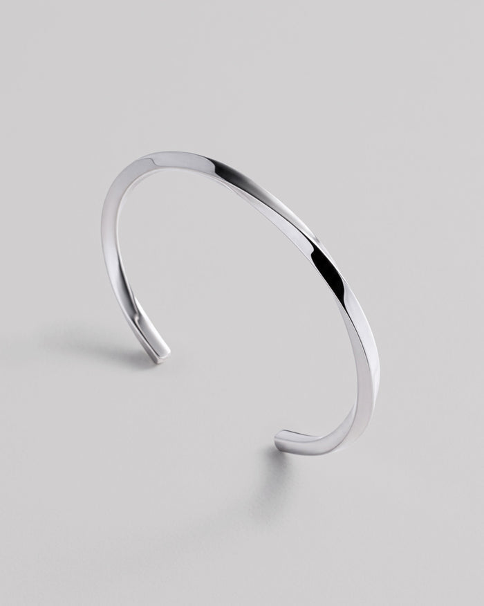 Silver bangle SPIN