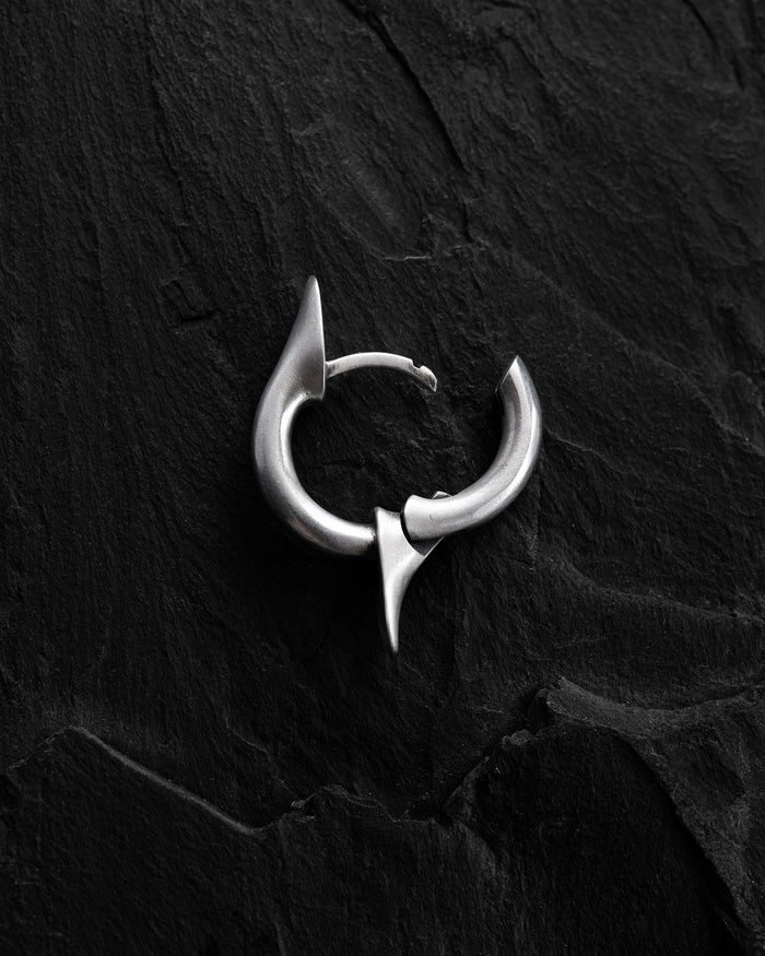 Silver hoop earring TACTUS