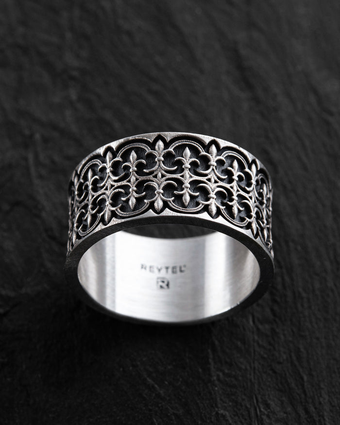 Silver ring GOTHIC FLEUR DE LIS