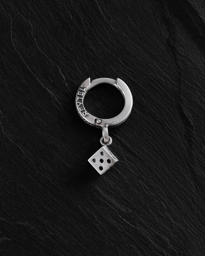 Silver single earring FORTUNA