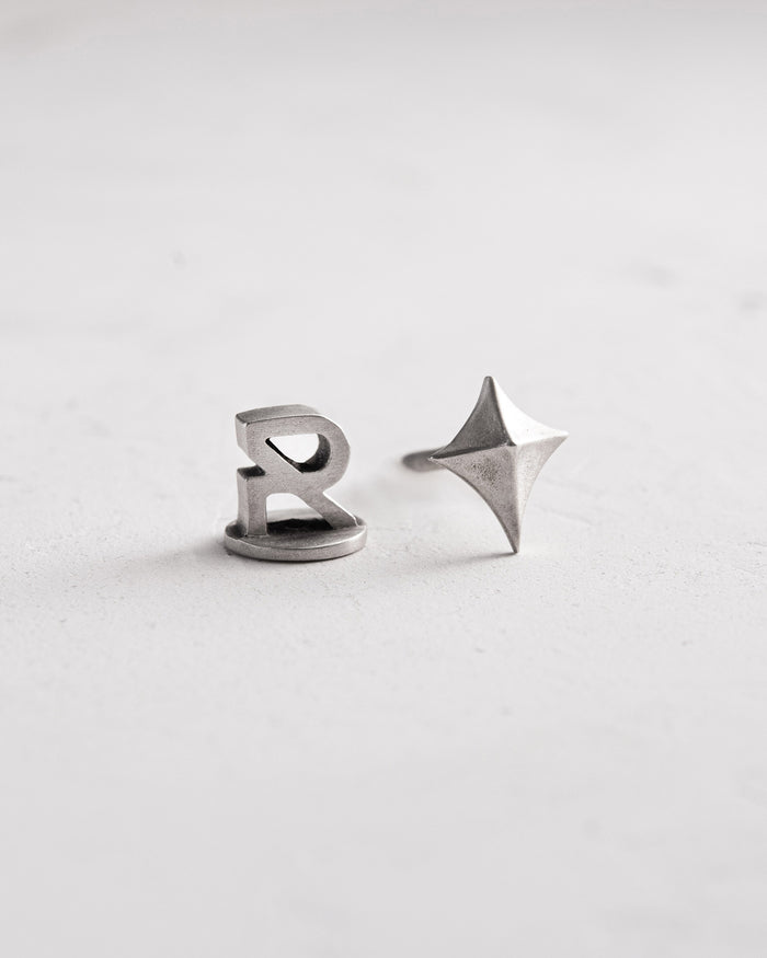Silver single earring SPIRE