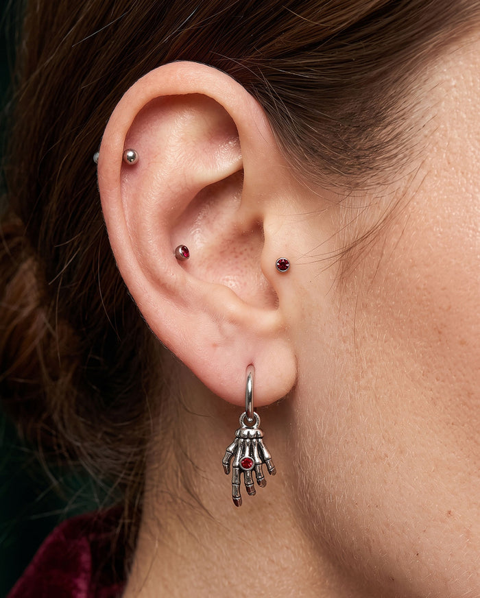 Skeleton Hand earlobe earring
