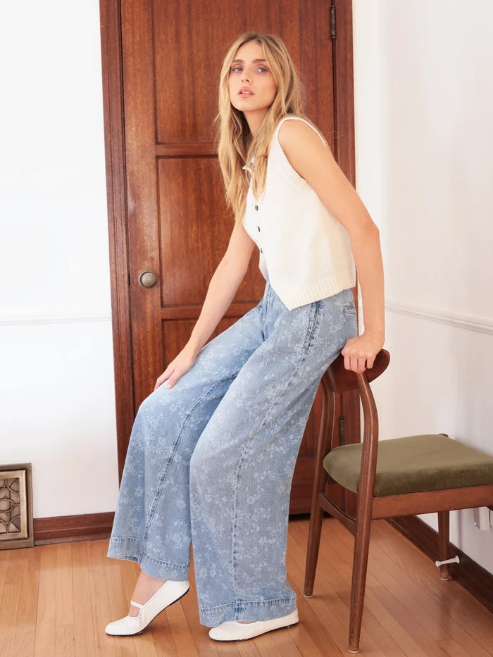 Super High Rise Floral Print Pleated Wide Leg Jeans